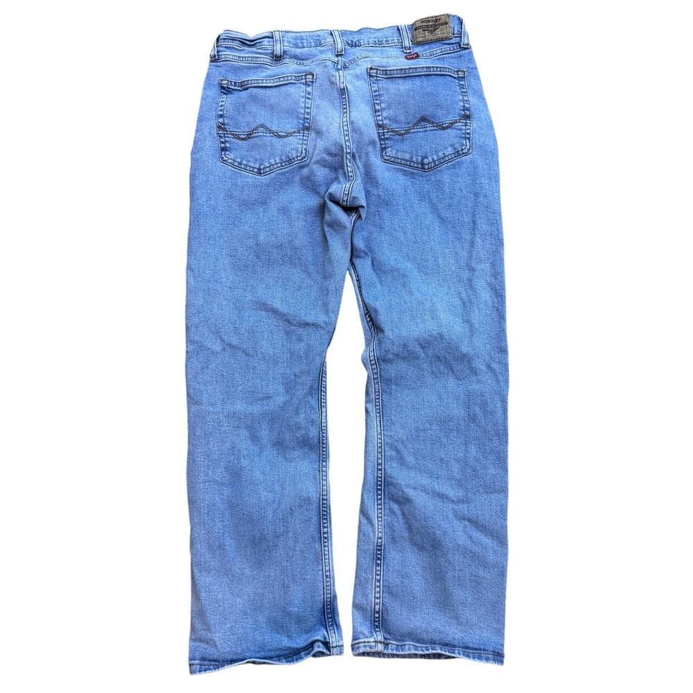 Wrangler Relaxed Bootcut Jeans Mens 36X29 LightWash Denim Western Cowboy Classic - Picture 2 of 12